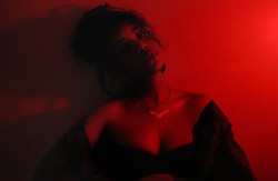 jasmineloren:  i wish all lighting was red