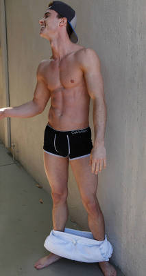 Ryan Kelley Shows Some Skin