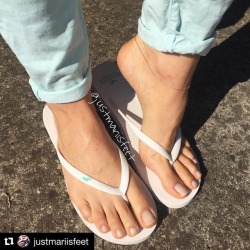 iloveladiesfeet:  @justmariisfeet  brandon646