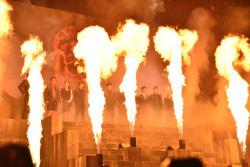[Pyrotechnics go off]Haruma Eren: YAHHHHHH KILL ALL DA TITANS!!!