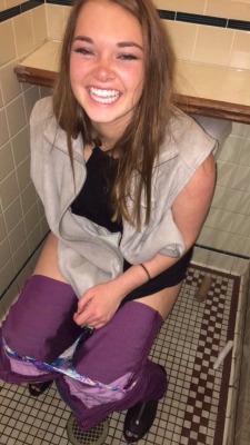 candid-wetting:Cutie pee’d down both legs 