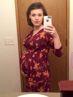 mygr0wingfamily:  Baby bump at 26 weeks and 2 days! 