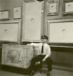givemeinternet:  The art gallery of the future