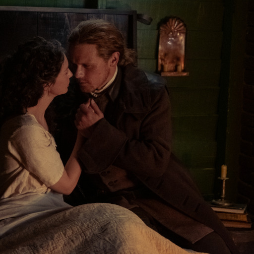 irrelevanttous: jamie x claire || that amount of time doesn’t