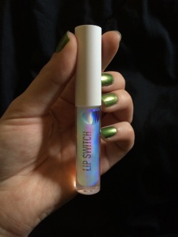 hybridfairy:  I bought some holographic lip gloss. Because, well