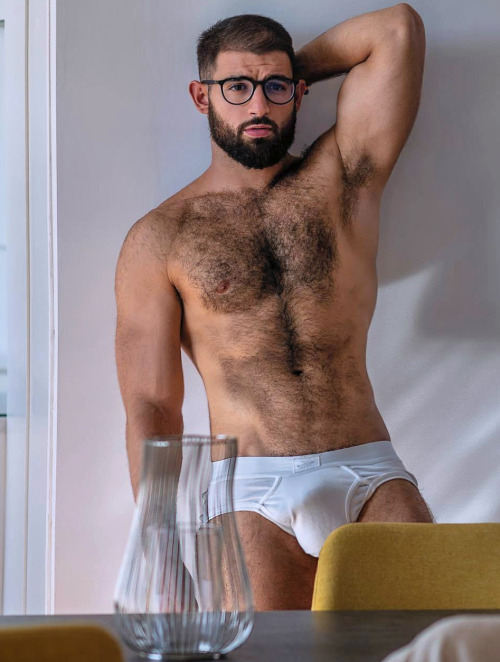 🧔🏻