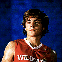 alekzmx:    Zac Efron  