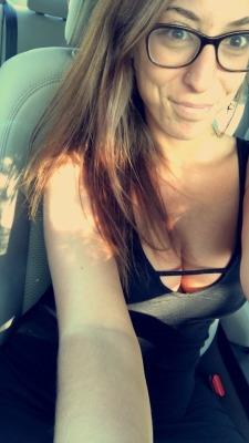 badbitchbigtits:  fun in the parking lot before a drs appt
