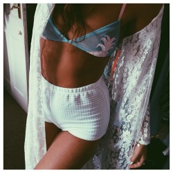 silky-sand:  silky-sand:  bustedly:  indie boho  X  XXX