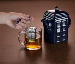 geekymerch:  Get this TARDIS tea infuser, perfect for any Doctor
