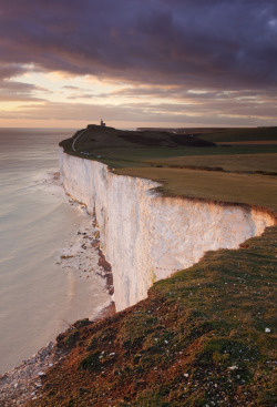 whoisbayron:  llbwwb:  Belle Tout along the cliff edge (by JamboEastbourne)