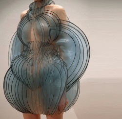 driflloon:  iris van herpen fw19  