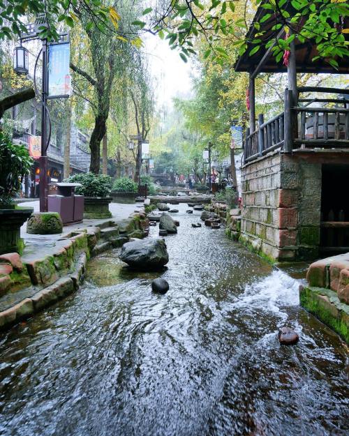 home-deco-ideas:  Huanglongxi Water Town, Chengdu, China via