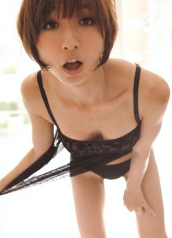 Mariko Shinoda : 篠田麻里子   唯一、顔と名前が一致する。