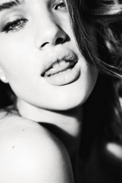 tryingsomethingnew25:  ♡ on We Heart Ithttp://weheartit.com/entry/76146027/via/DaisySamantha