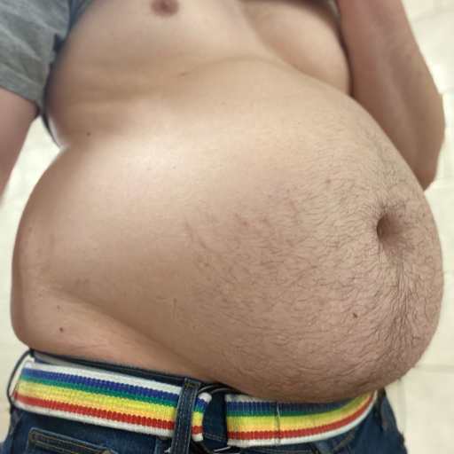 potbellyporker:Feeling very round after Chinese dinner 