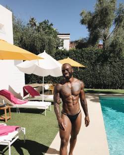 ohthentic:  kevincarnell:  at Palm Springs, California  Oh