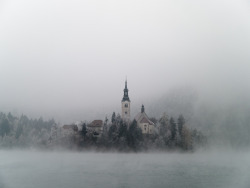 allthingseurope:  Bled, Slovenia (by dondemola) 