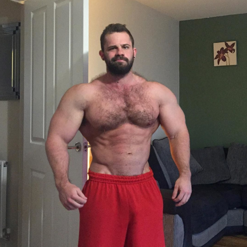 bignstrong:  whoa!  Who is he?