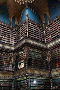 steampunktendencies:  Library in Rio De Janeiro, Brazil