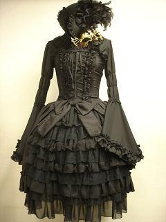 darklylolita:  Atelier Pierrot 