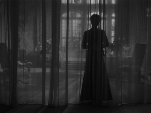 filmswithoutfaces:Rebecca (1940)dir. Alfred Hitchcock