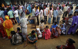 yahoonewsphotos:  India votes in world’s biggest election The