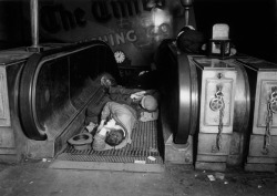 yesterdaysprint:  Piccadilly Tube Station escalator during an