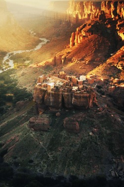 x-enial:  Wadi Dawan, central Yemen (source)