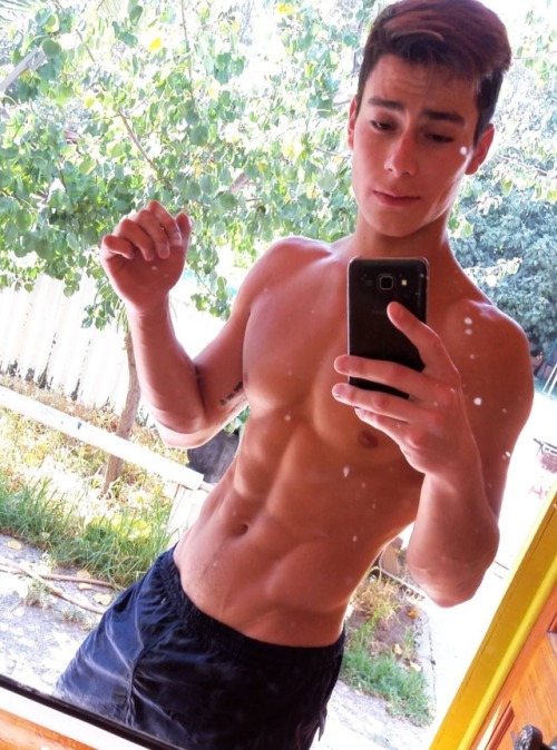 chilenosricos:  Fabian V.