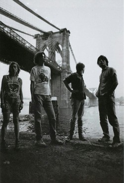 sonicyouth1990:Sonic Youth promotional photo for the album Daydream