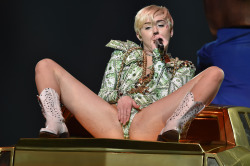 pornwhoresandcelebsluts:  Miley Cyrus spread eagle.. fingering