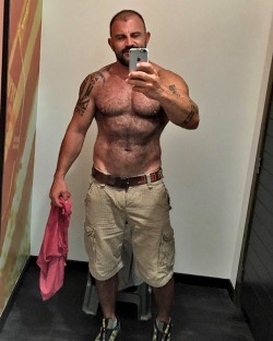 Follow my two hairy men blogs:http://sambrcln.tumblr.comhttp://hairysex.tumblr.com