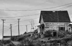 tokarphoto:  If walls could talk…Freeport, Long Island, NS.