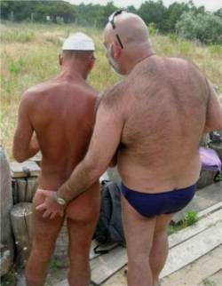 bearluvr2479:  bemach:  More Hot  Daddies exposed naked for