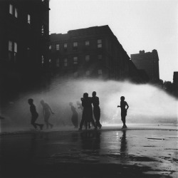 ronulicny:  “Untitled (Harlem, New York)”, 1948 By: GORDON