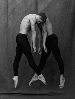 gay-art-and-more: malerus:  Les Danseurs  Matthew Brookes’