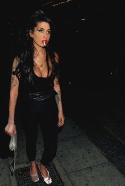 inmemoryofamywinehouse:  winehouseanddelrey:  THERE IS SO MUCH