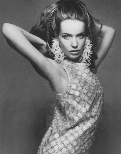 lelaid:Veruschka by Richard Avedon for Vogue, March 1967  