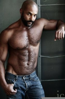 hairymenofcolor:  Hairy Men of Color  WOW he’s handsome,