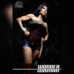 Wonder Woman @dccomics  @wonderwomanfilm the movie came out Friday!!  HOW WAS THE MOVIE??? Here is  Lorena @lorenaspitzer a sponsored  fitness builder as Wonder Woman  in this costume created by her. #photosbyphelps #wonderwoman #dianaprince #bracelet