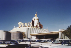 vintagelasvegas:  Las Vegas Strip, January 1962Late-Dec. ‘61
