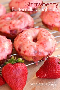 guardians-of-the-food:Strawberry Buttermilk Doughnuts  Get in