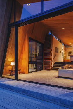 wearevanity:  Zinc + cedar architecture with a view 