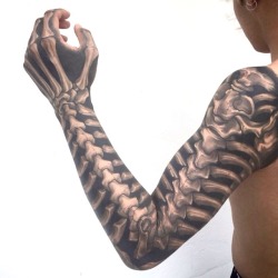 tattoobodies:    tattoo blog  
