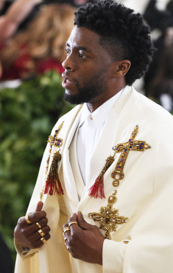 wesleygasm:  Chadwick Boseman attends the Heavenly Bodies: Fashion
