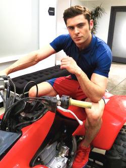 zacefronsbf:Zac Efron on Instagram (x)