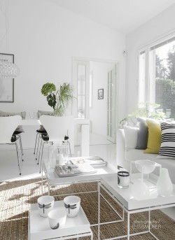 MODERN & CLASSY