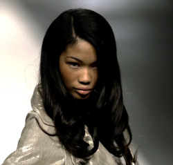 driflloon:chanel iman @ iceberg ss07