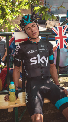 cyclistboy: Looks like he’s in the middle of an orgasm!